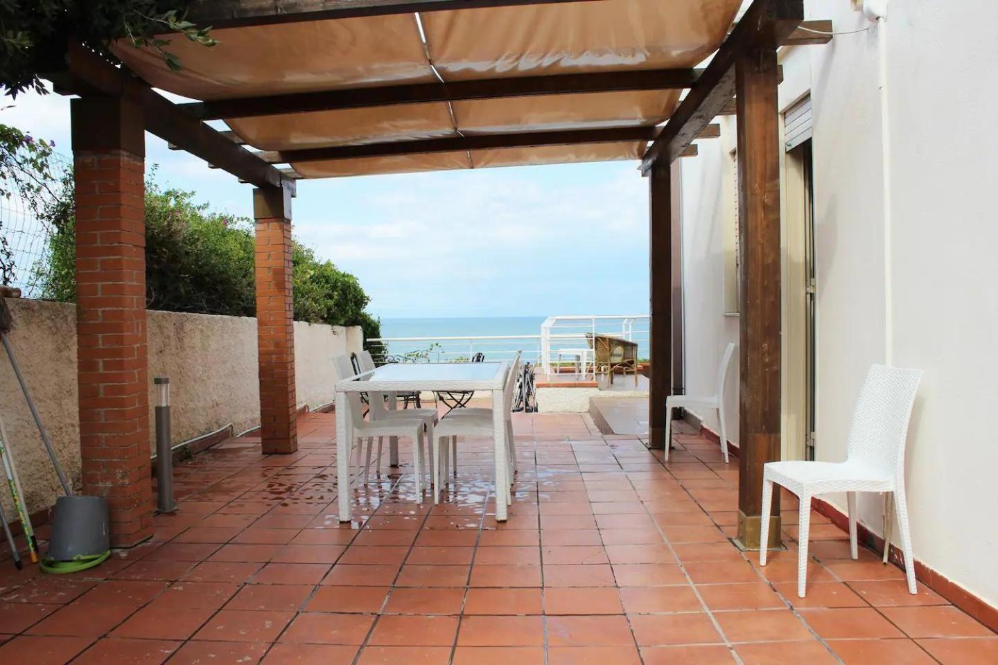 巴尼阿尼奥内Terrazza Sul Mare别墅 外观 照片